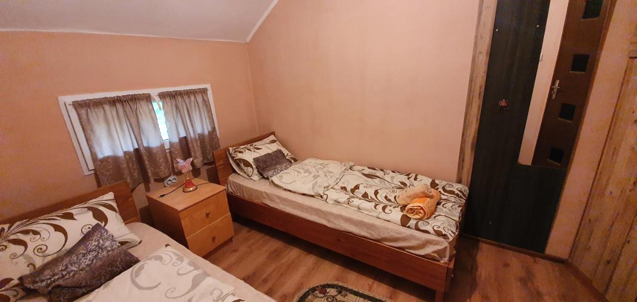 Balla House Bed and Breakfast Tărcaia Exteriör bild