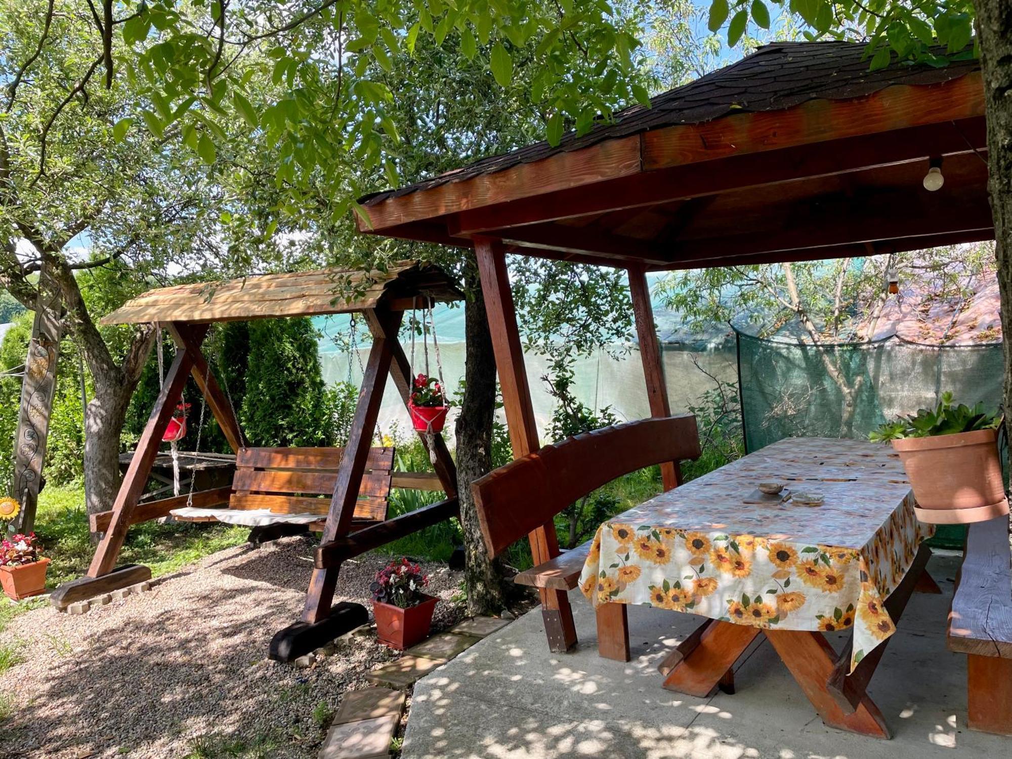 Balla House Bed and Breakfast Tărcaia Exteriör bild